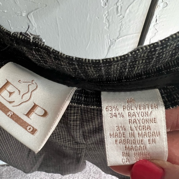 WOMENS EP PRO Size 14 WALKING PLAID BERMUDA SHORTS EUC Trendy Pleated Shorts - Picture 6 of 7